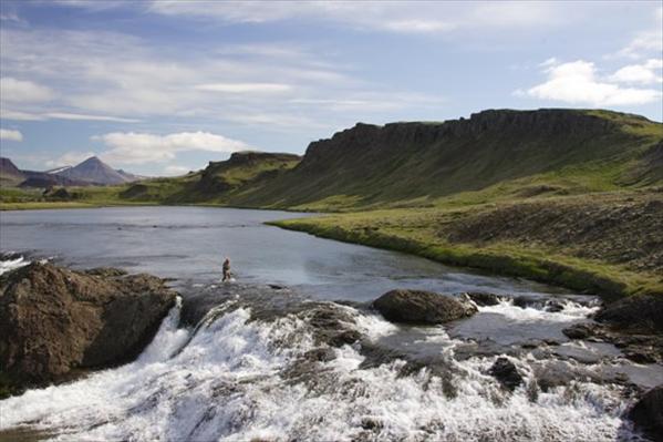 fishing holidays iceland, fly fishing nordura, fishing holidays, fly fishing for Atlantic Salmon, Fishing the hitch, Aardvark McLeod