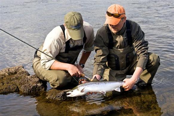 Iceland Fly fishing for salmon, Aardvark McLeod