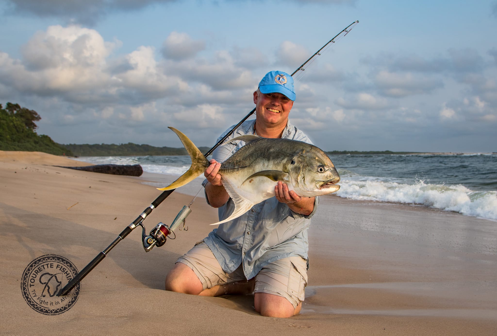 Sette Cama, Gabon, Fishing for white fin jacks