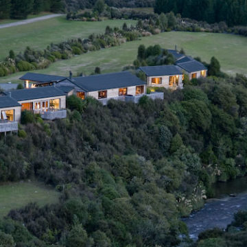 Poronui Lodge, New Zealand, Fishing, Hunting, fishing guides New Zealand