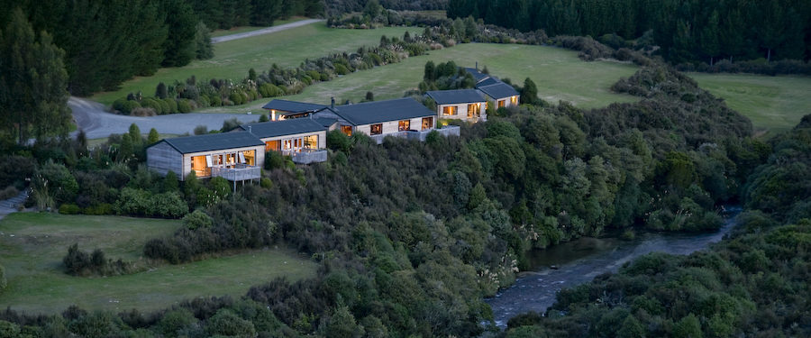 Poronui Lodge, New Zealand, Fishing, Hunting, fishing guides New Zealand