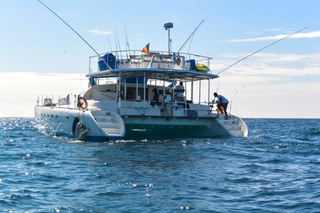 A'mani Charter Seychelles fishing Aardvark McLeod