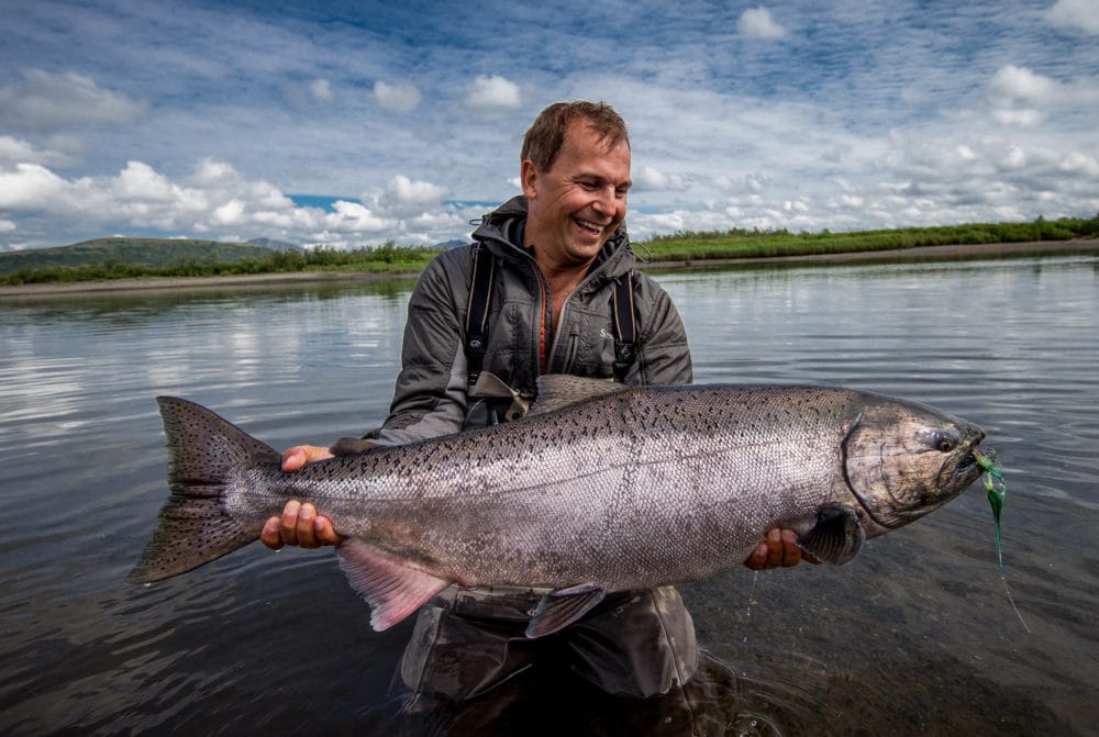 Alaska Good News River Lodge - 35% off select king salmon weeks  