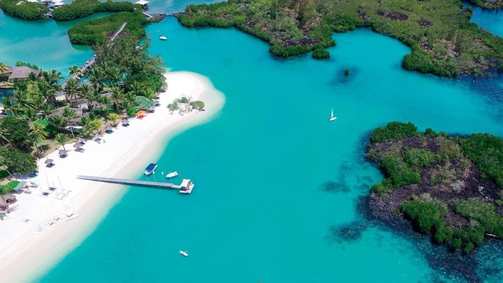 Mauritius, beach holiday, Mauritius holiday, Four Seasons Mauritius, St Geran Mauritius, Constance Mauritius, Beachcomber Mauritius, Aardvark McLeod Mauritius