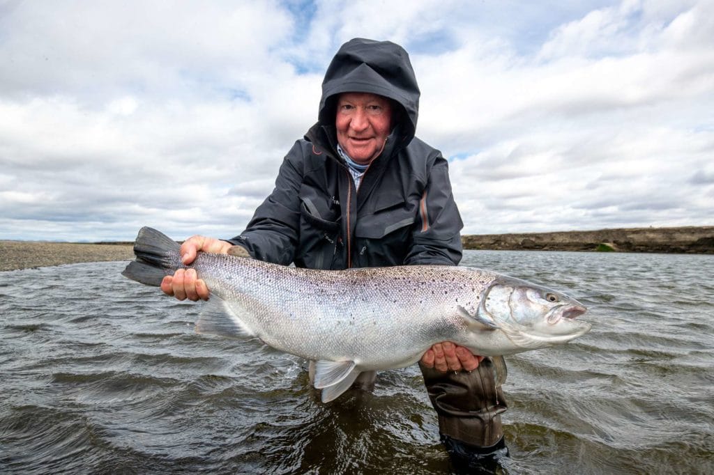 Sea trout, rio grande, tdf, tierra del fuego, sea run brown trout, argentina, fishing sea trout argentina, rio menendez, sea trout flies, huge sea trout, aardvark mcleod, kau tapen