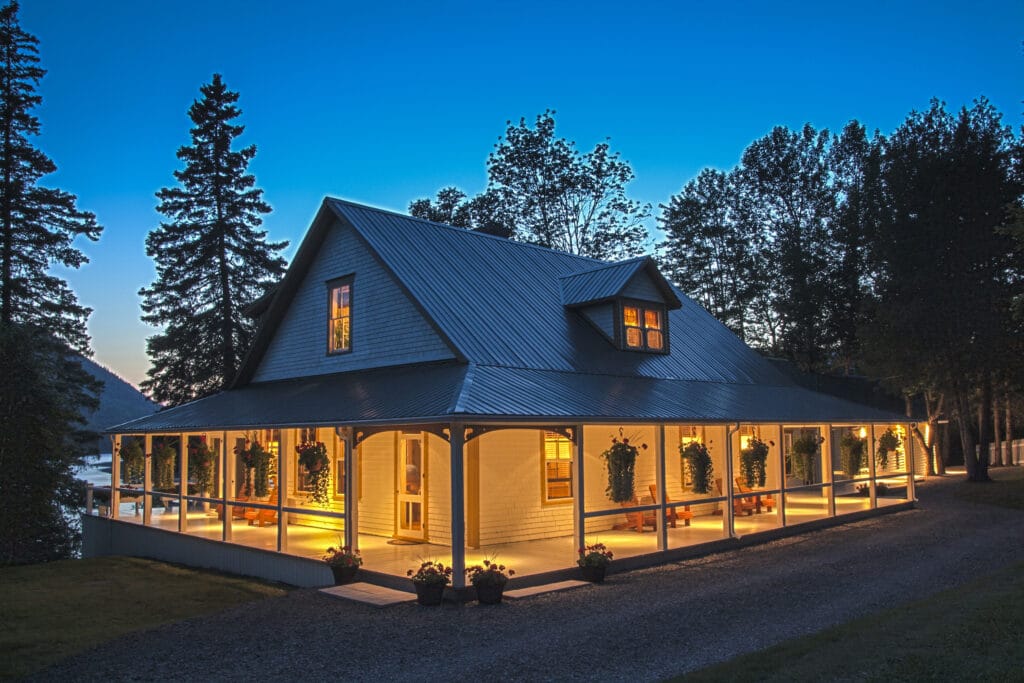 Salmon Lodge, Gaspe, Canada, Aardvark McLeod