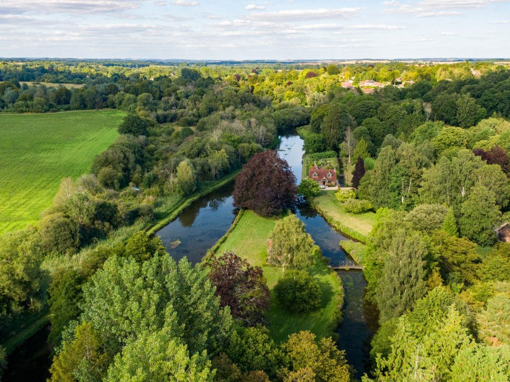 estcombe River Test, Chalkstream Fly Fishing, Aardvark McLeod