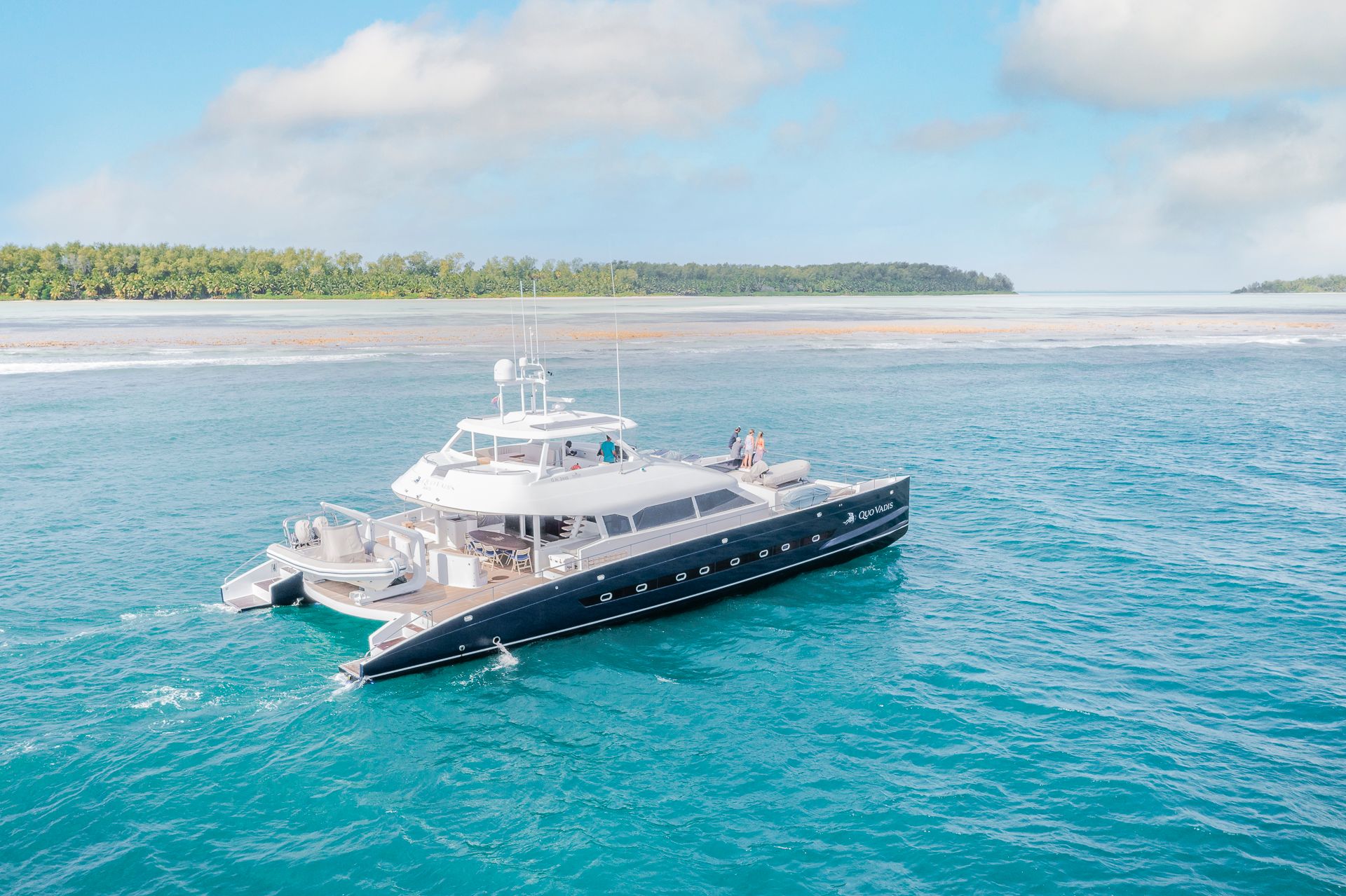 Beyond the Reef, luxury catamaran sailing, Seychelles, Aardvark McLeod