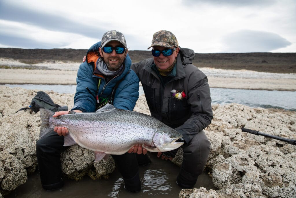 Estancia Laguna Verde, flyfishing Patagonia, rainbow trout Argentina, Aardvark McLeod