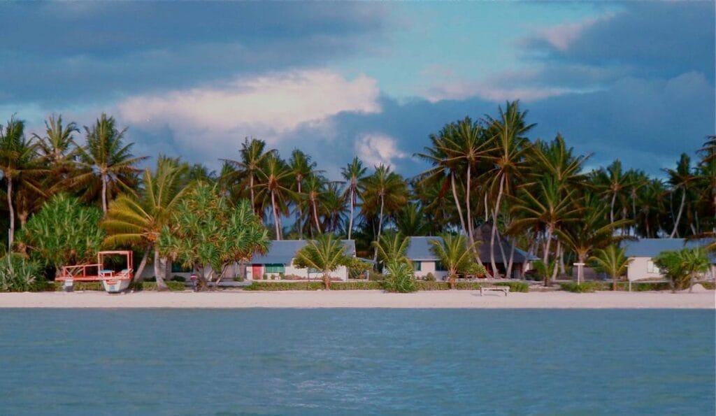 The Villages, Christmas Island, Christmas Island bonefishing, Christmas Island fly fishing, Christmas Island GT, Aardvark McLeod