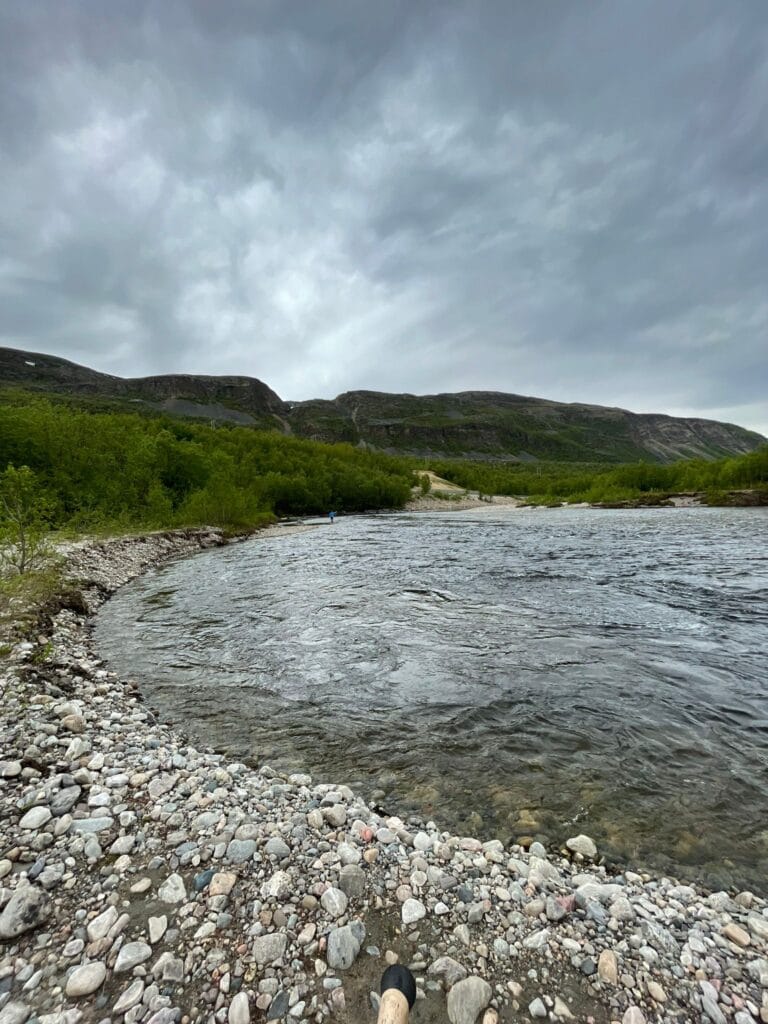 Oldero Fly Fishing Lodge, Lakselv, Norway, fly fishing Norway, salmon fly fishing, Aardvark McLeod