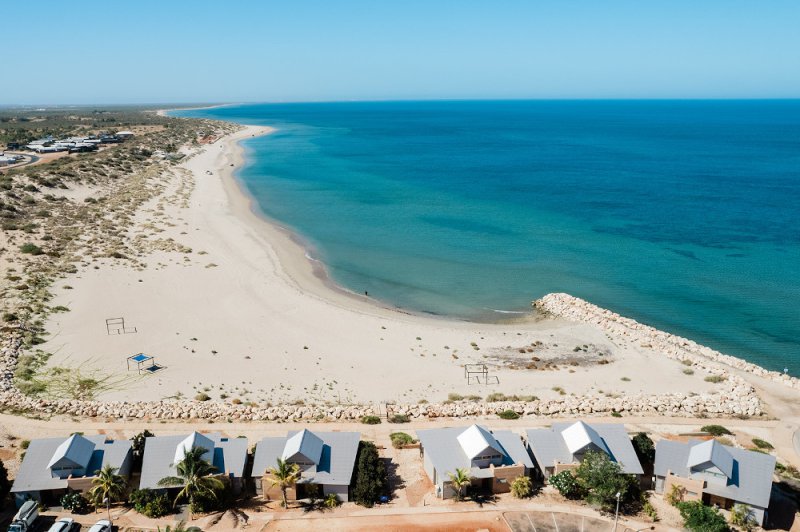 Accommodation, Ningaloo Reef, Exmouth, western Australia fly fishing, Aardvark McLeod