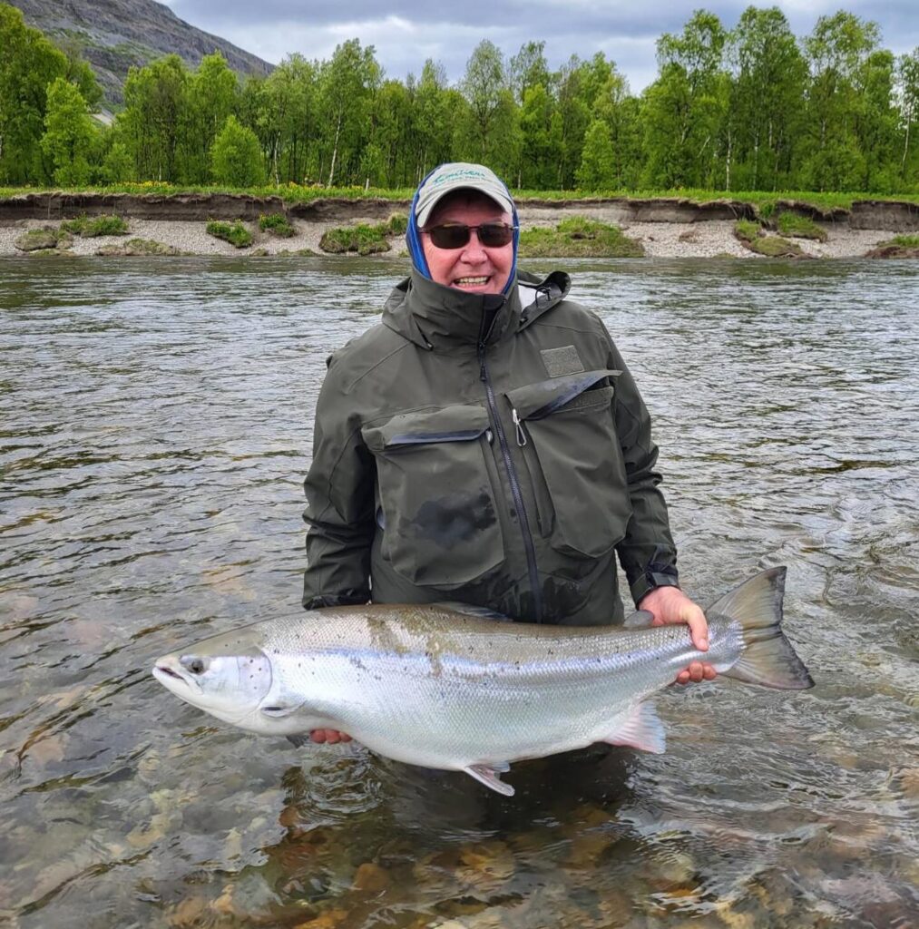 Oldero Fly Fishing Lodge, Lakselv, Norway, fly fishing Norway, salmon fly fishing, Aardvark McLeod