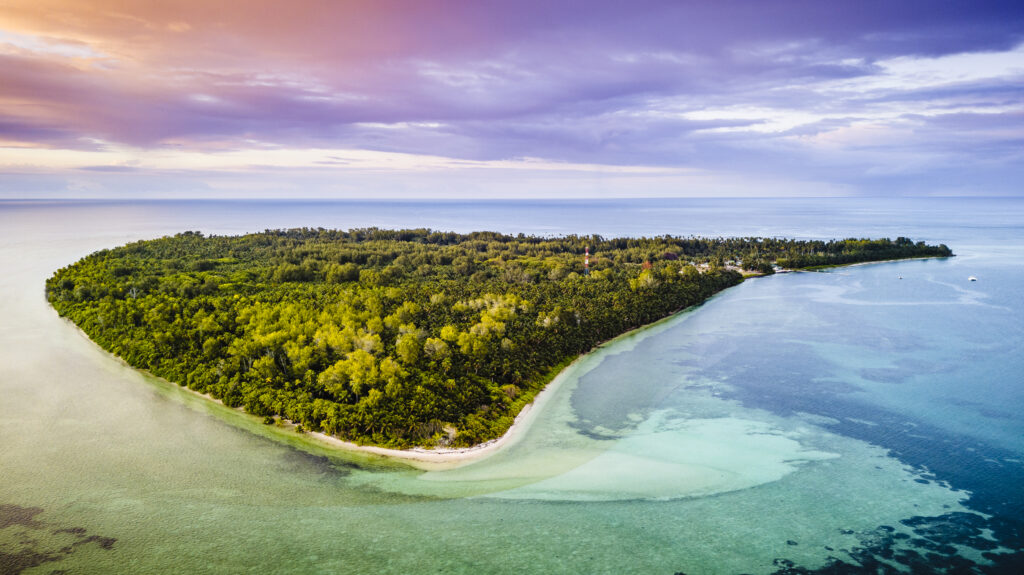 Alphonse Island, Seychelles, luxury lodge, Aardvark McLeod 