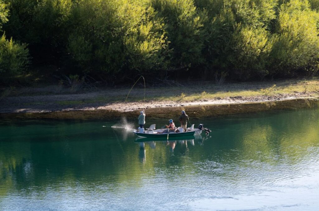 When to fish at El Encuentro in Patagonia, Argentina fly fishing, Aardvark McLeod