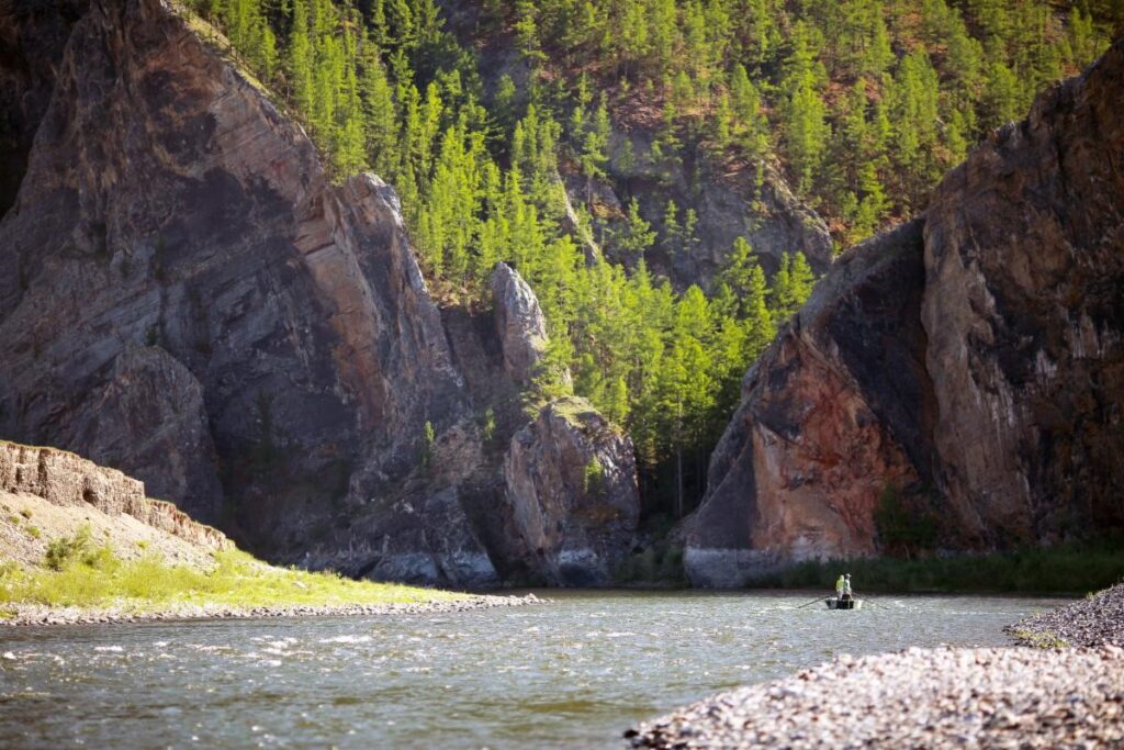 Mongolia, when is the best time of year to fly fish in Mongolia, taimen, Aardvark McLeod 