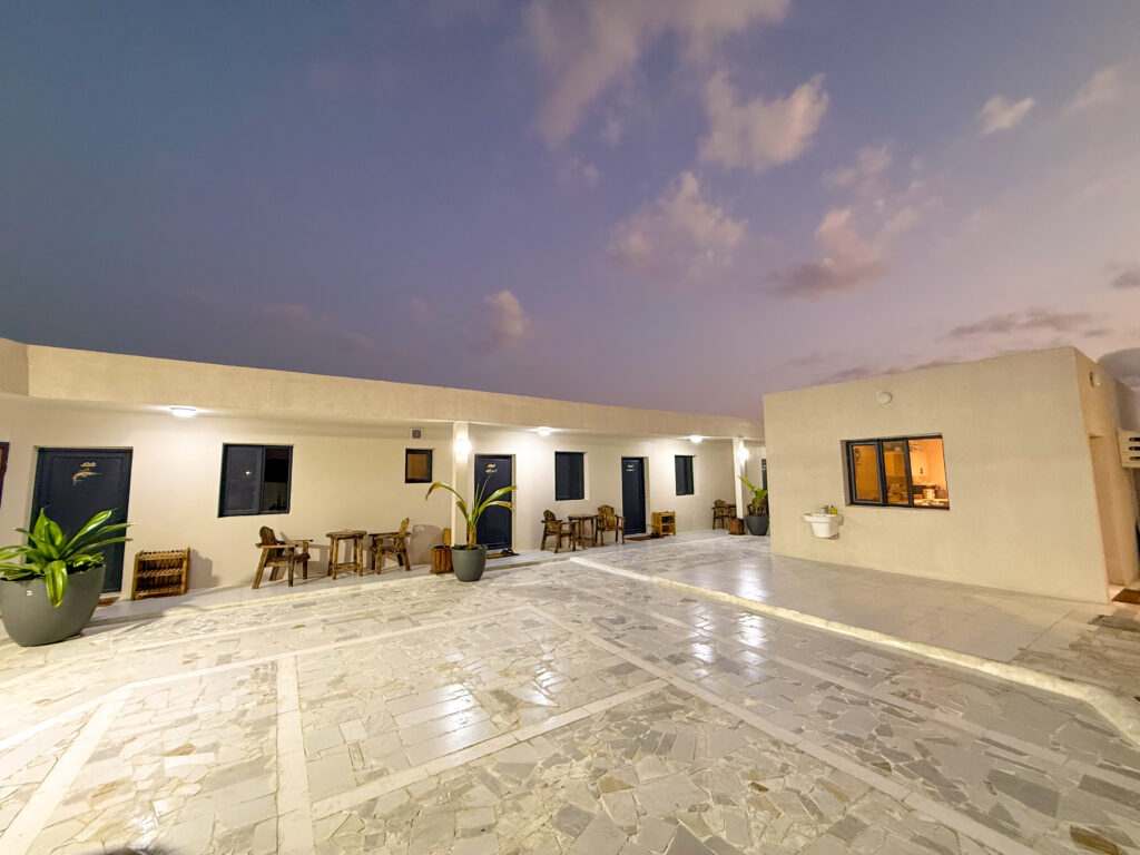 Hallaniyat Island, Oman, Aardvark McLeod