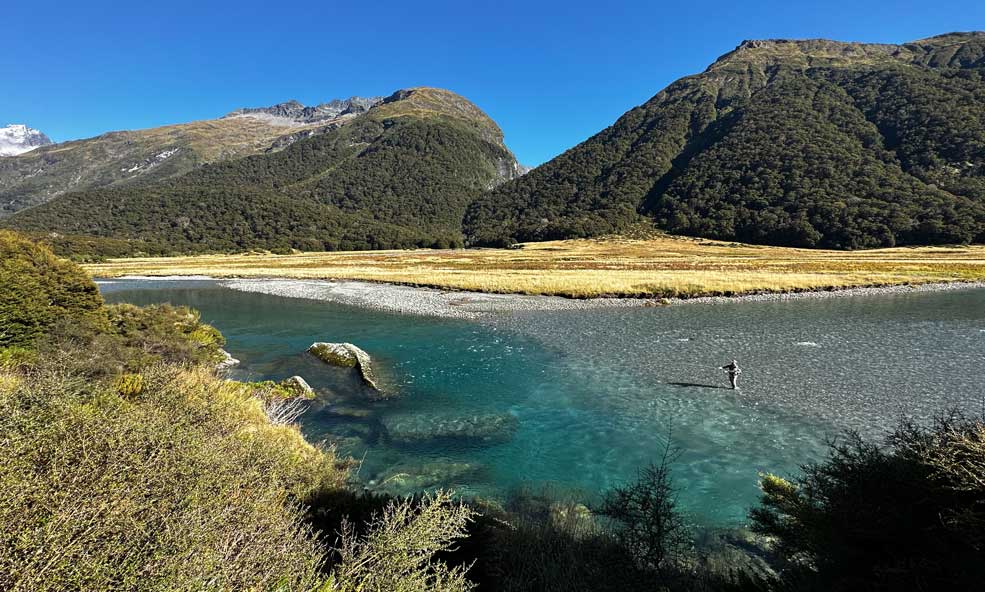 New Zealand early season advantage, fly fishing New Zealand, Aardvark McLeod 