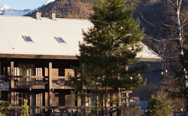 Vila Mhur, Bohinj, Slovenia, Aardvark McLeod